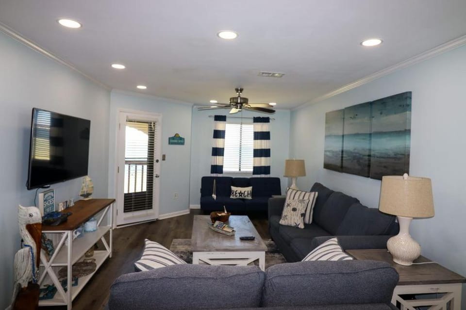 Beach Paradise on the coast of Navarre Apartment in Pensacola Beach