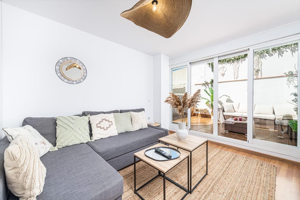 Communal lounge/ TV room, Living room