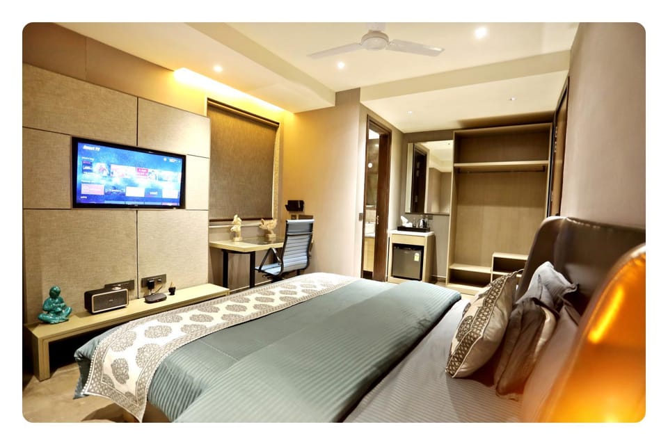 Bed, Bedroom