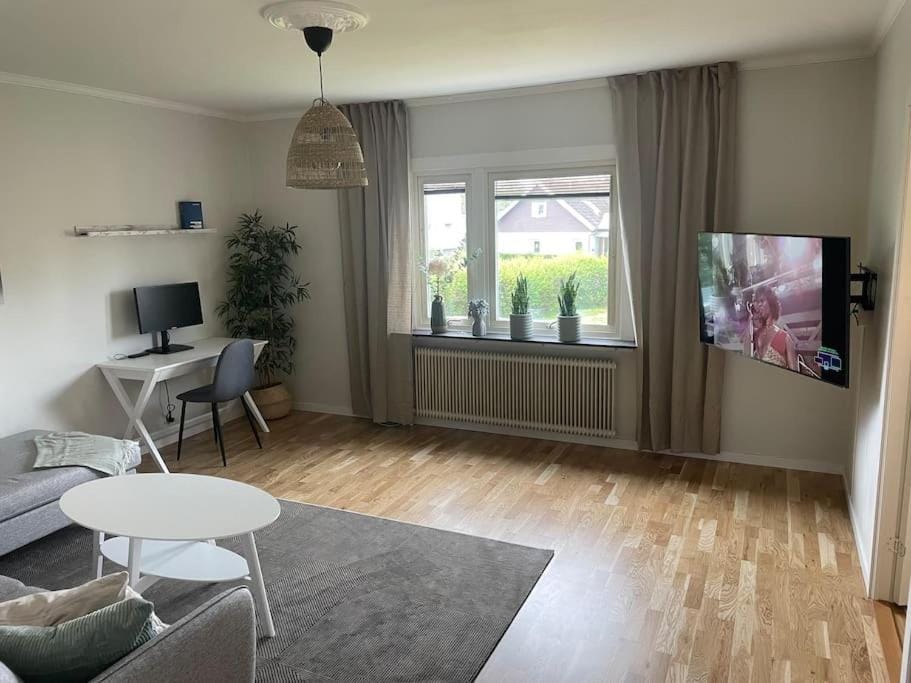 Nära till centrum och natur 2:a Apartment in Västra Götaland County