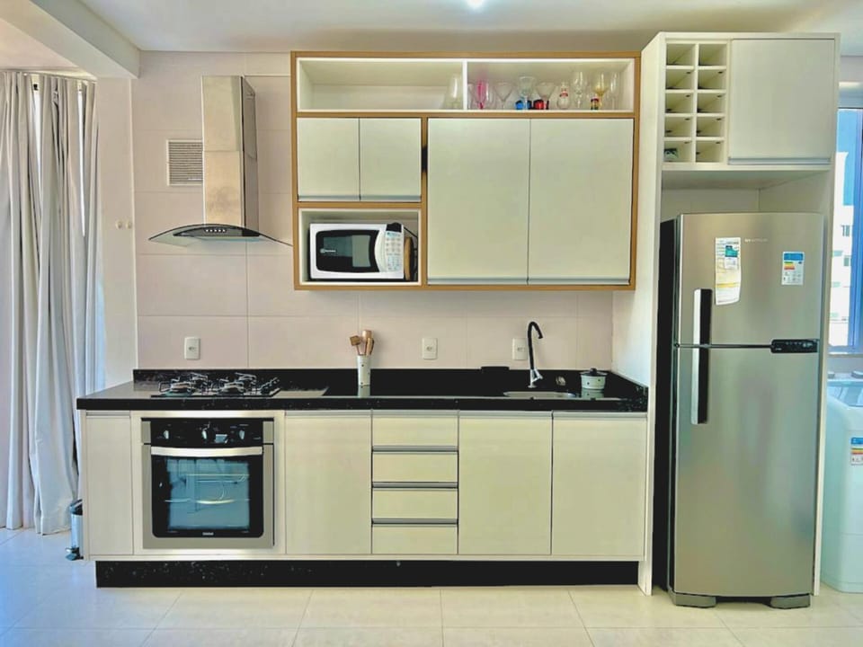 Kitchen or kitchenette, minibar, pet friendly, stove