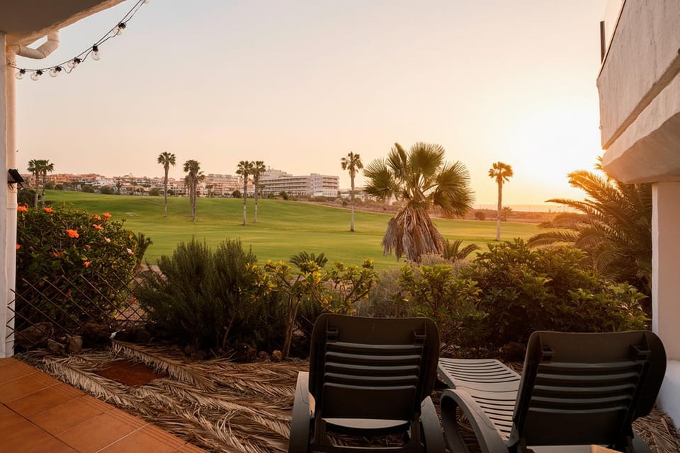 View (from property/room), Balcony/Terrace, Sunrise