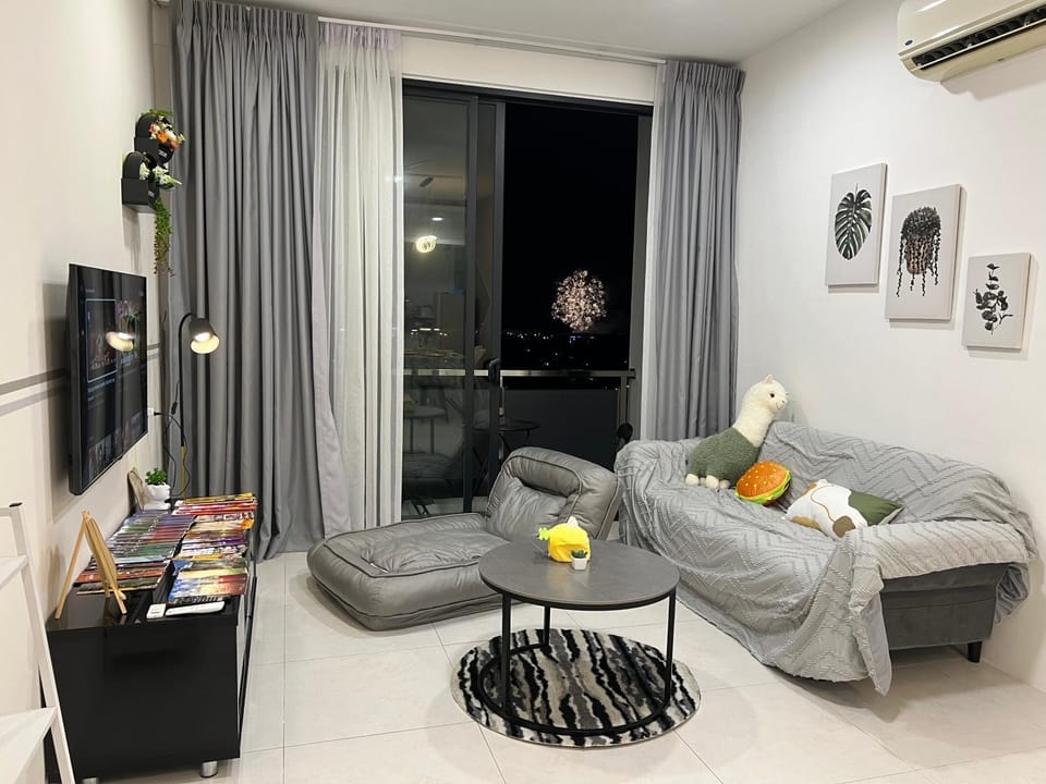 TV and multimedia, Living room, Evening entertainment, air conditioner