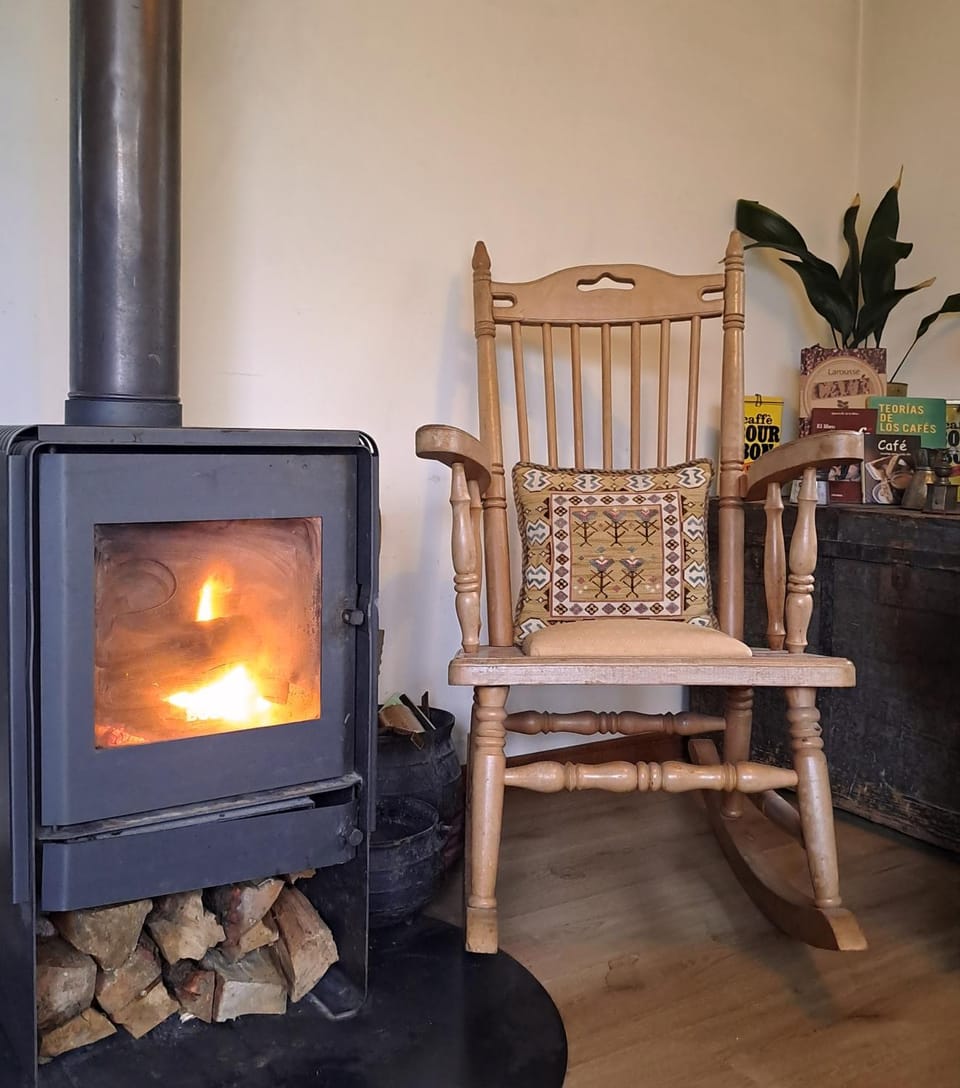 Living room, fireplace