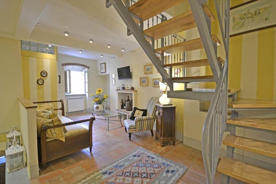 Living room, Area and facilities