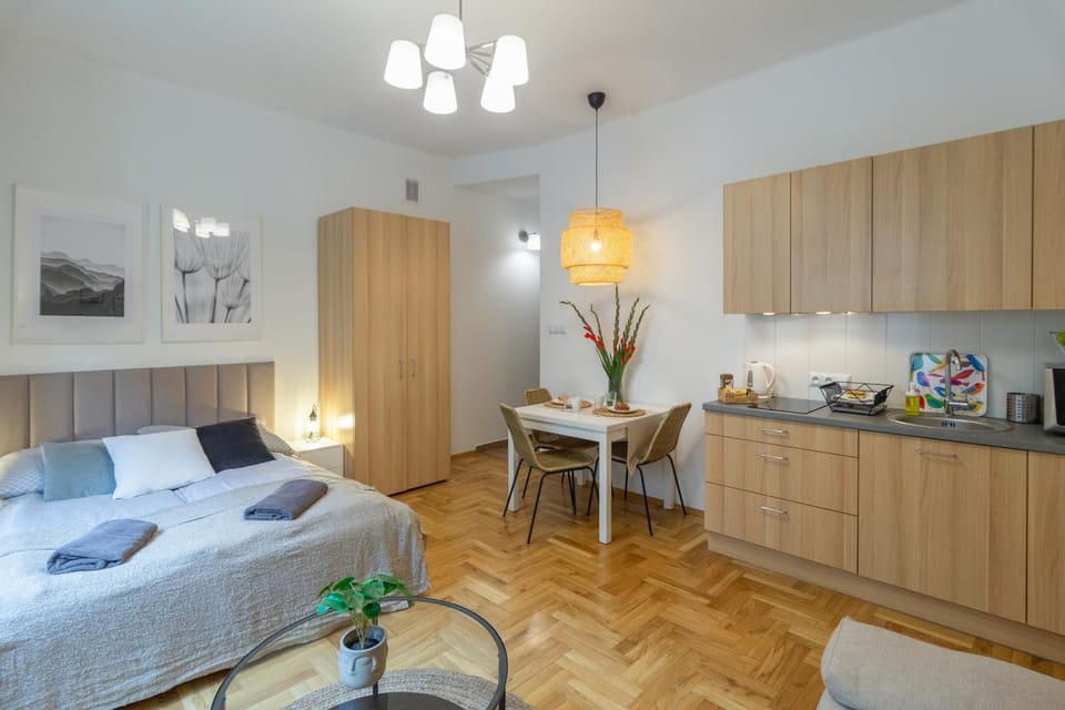 Bed, Kitchen or kitchenette, wardrobe