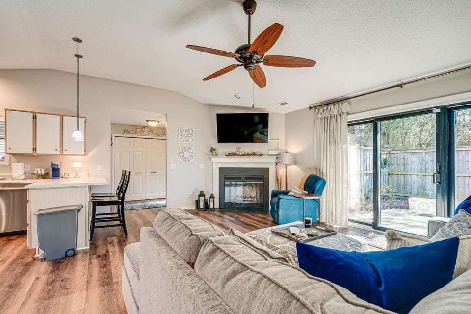 Northeast Wilmington Home ~ 5 Mi to Beach! House in Wilmington