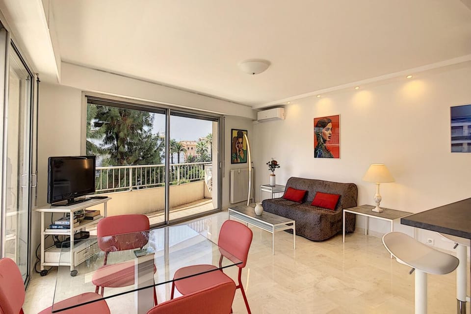 Brand new 1 bedroom in the hert of Cannes Apartment in Cannes
