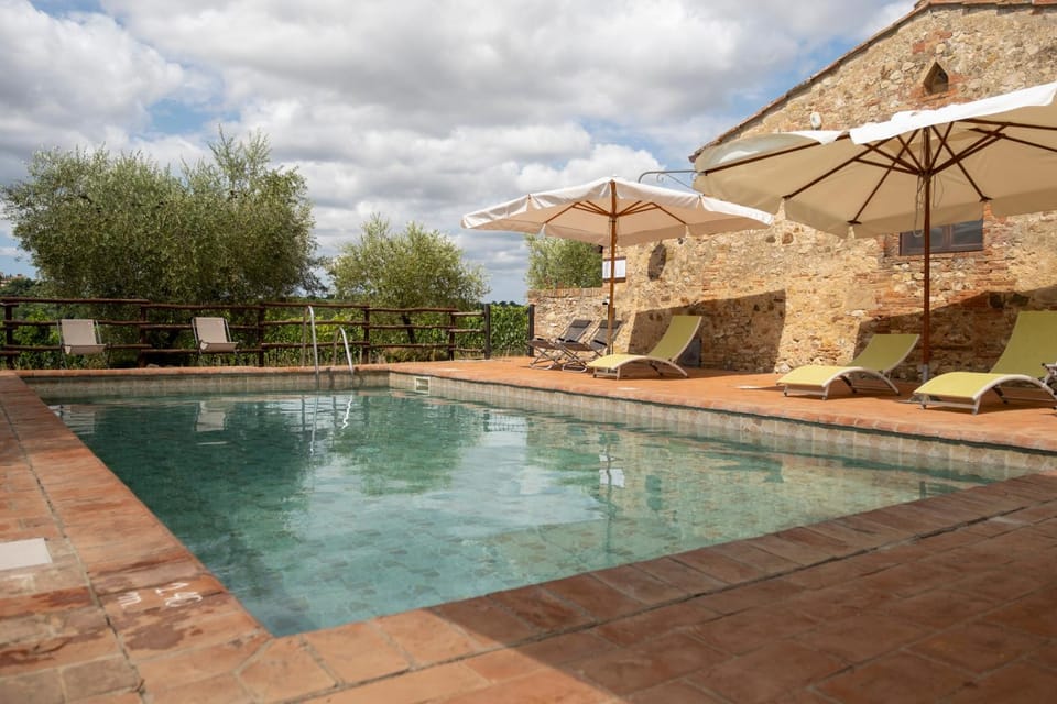 Agriturismo Monacianello - Fontebelvedere wine estate Apartment hotel in Tuscany