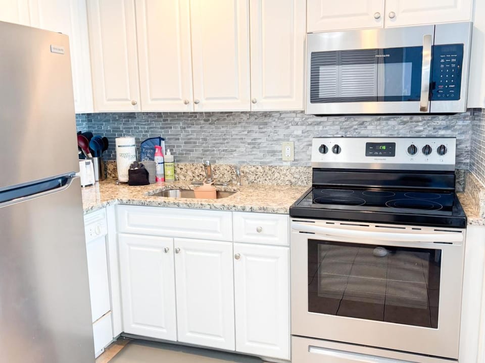Coffee/tea facilities, Kitchen or kitchenette