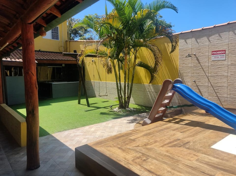 Casa Com Jacuzzy aquecida e Piscina próx a praia ideal para famílias e casais House in Caraguatatuba