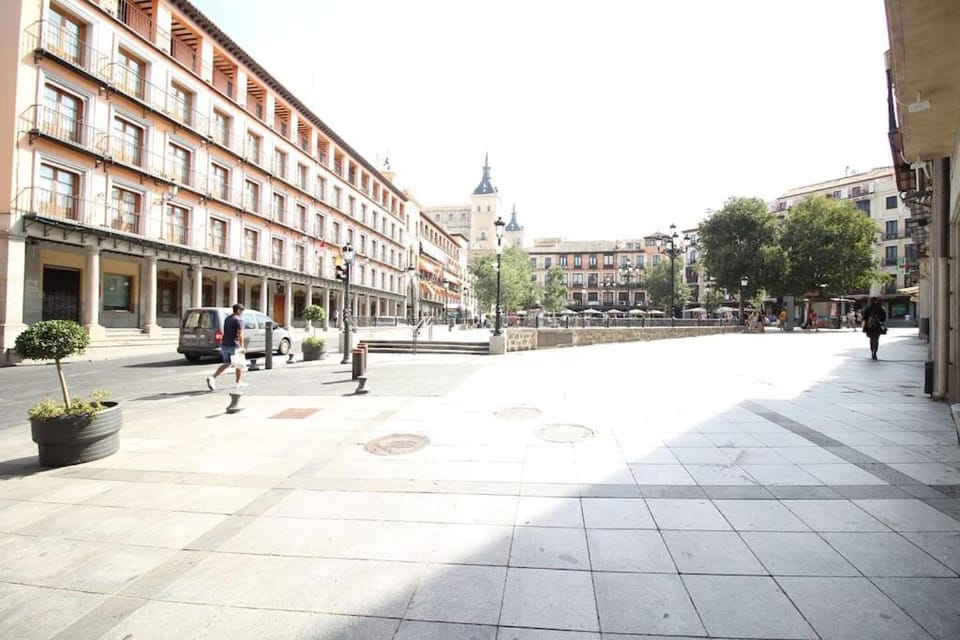 pluma y espada Apartment in Toledo