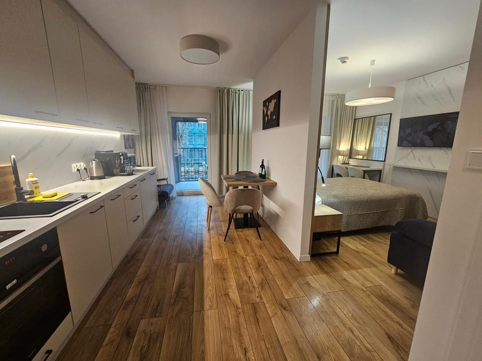 City Sense New Apartments - Main Station and City Center Apartment in Wroclaw