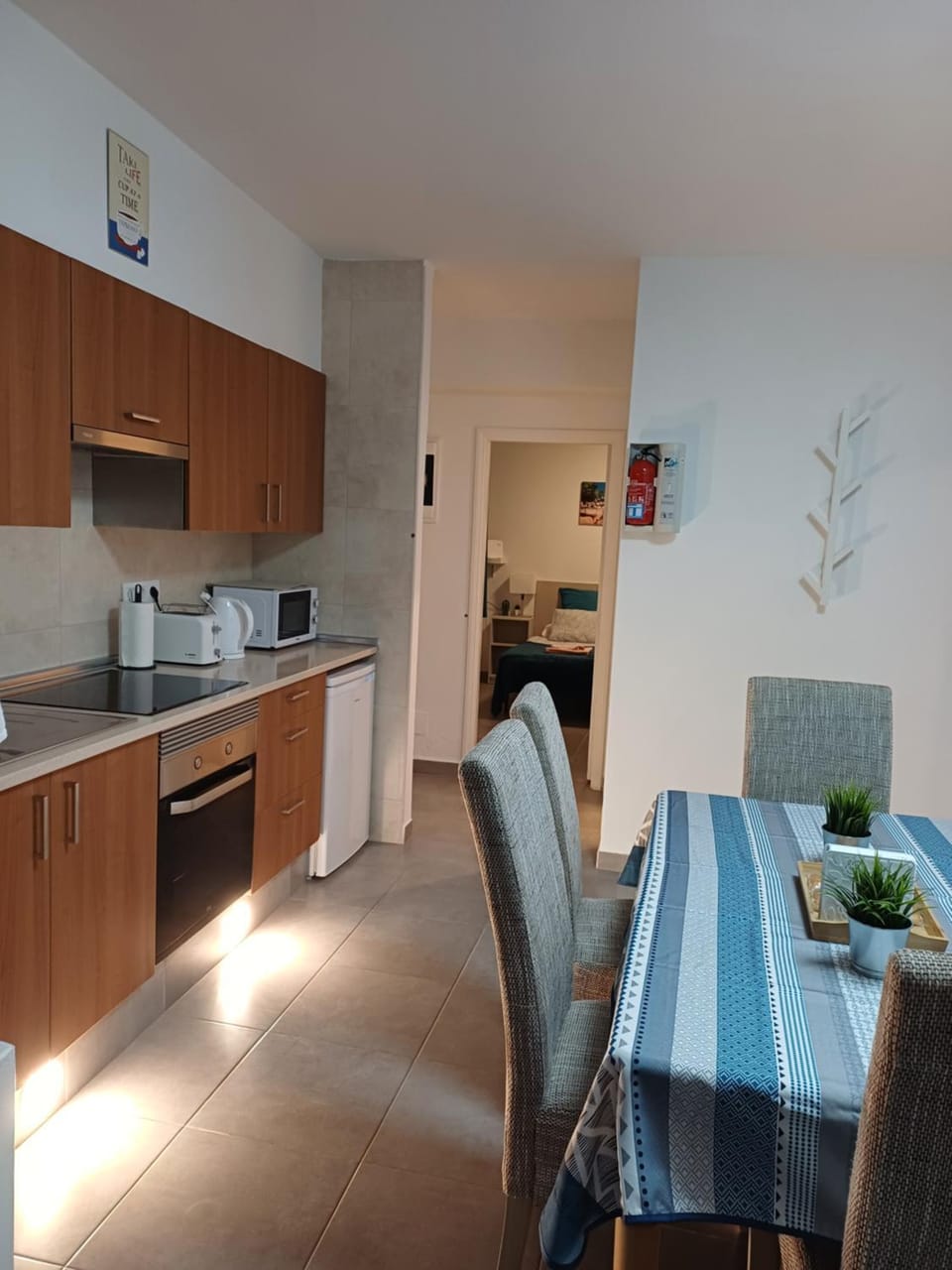 Coffee/tea facilities, Kitchen or kitchenette, Dining area, minibar, pet friendly, stove, toaster