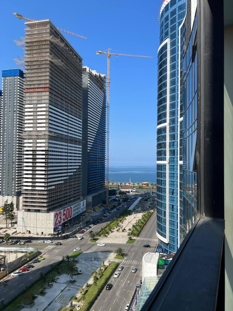 Property building, Day, Neighbourhood, Natural landscape, Bird's eye view, City view, Sea view