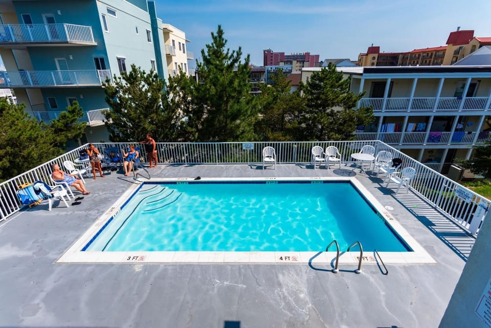 Balcony/Terrace, Swimming pool