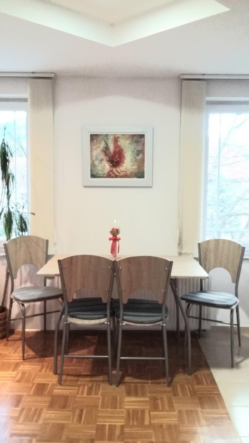 Seating area, Dining area