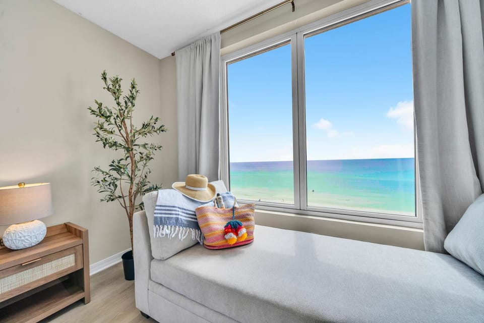 Island Princess 715 - Beach Retreat Apartment in Okaloosa Island