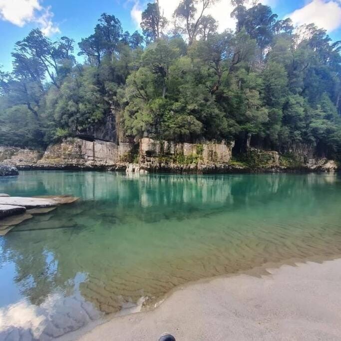 La Bella Patagonia Eco Lodge, Figueroa River House in Chubut Province, Argentina