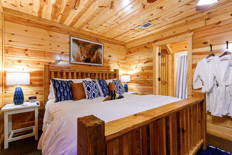 Bed, Bathroom, Bedroom