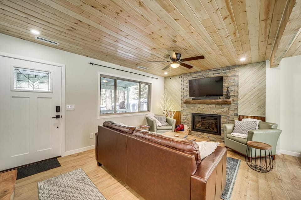 Deck & Fire Pit: Modern Munds Park Retreat! House in Munds Park