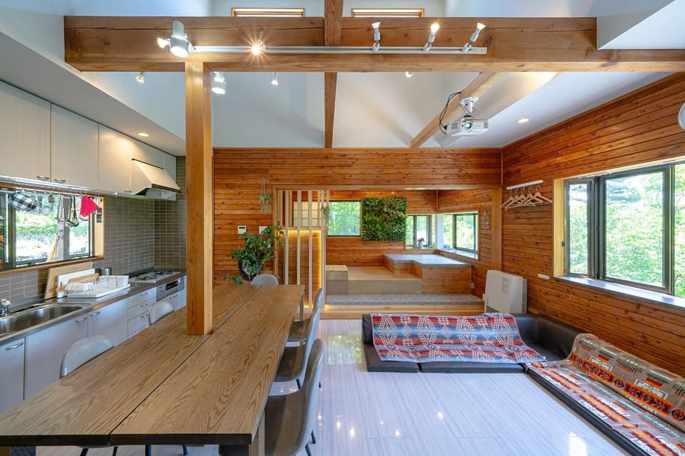 Private hot-spring Villa in Kusatsu #projector House in Nagano Prefecture