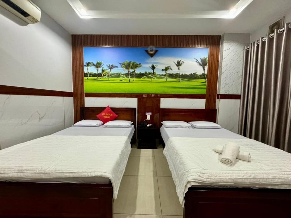 Khách Sạn Hoàng Hà Hotel in Ho Chi Minh City
