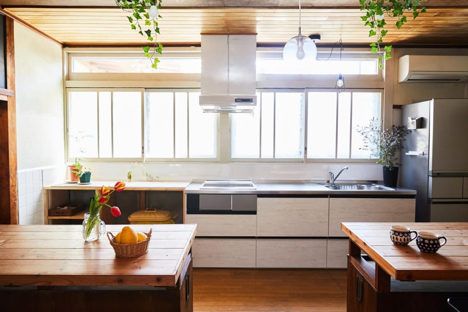 Communal kitchen, kitchen