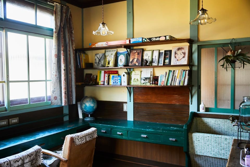 Library, Living room