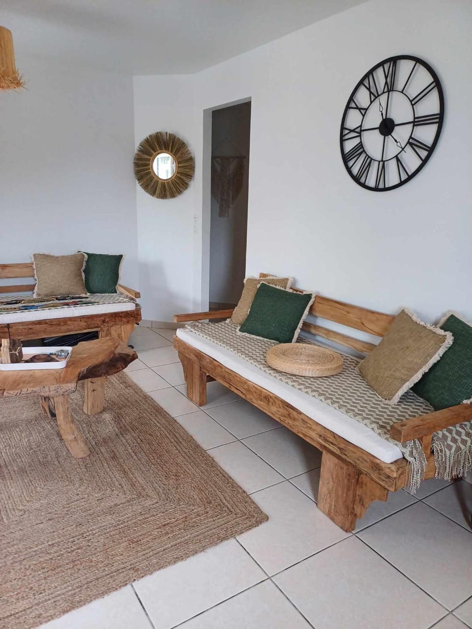 Living room, Seating area