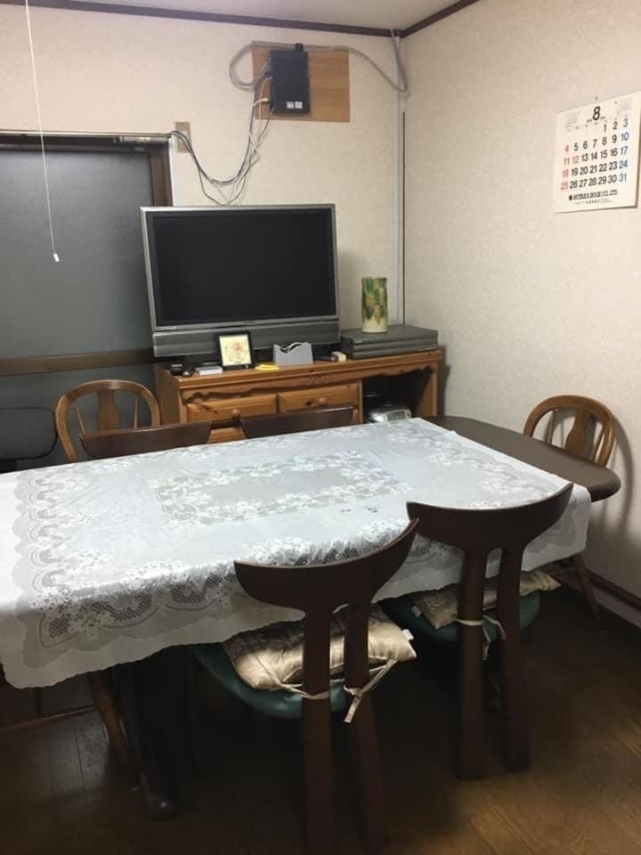Communal lounge/ TV room