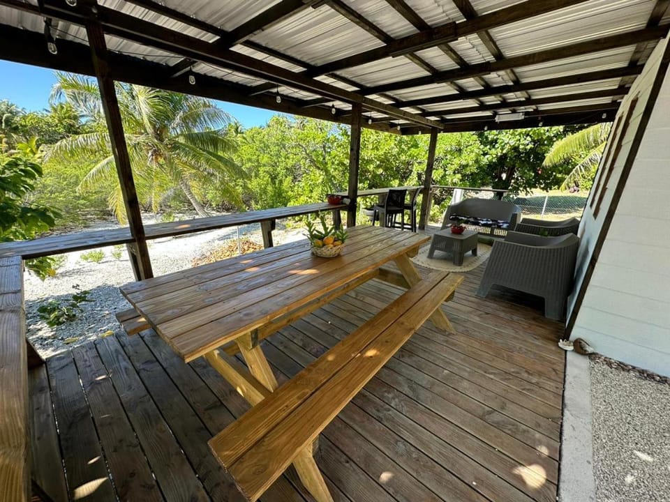 Patio, View (from property/room), Dining area, Garden view