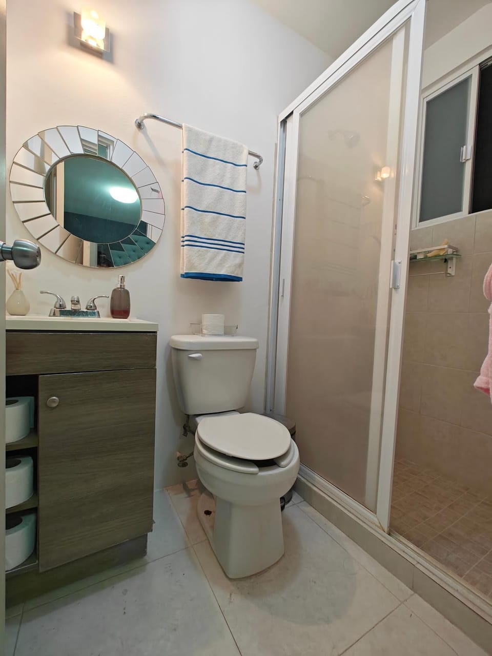 Shower, Toilet, Bathroom, bidet