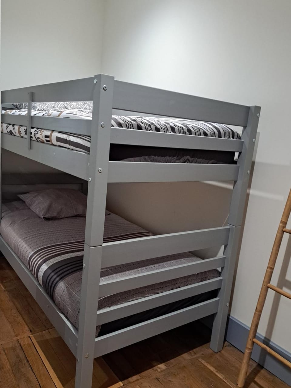 Bed, Bedroom, bunk bed