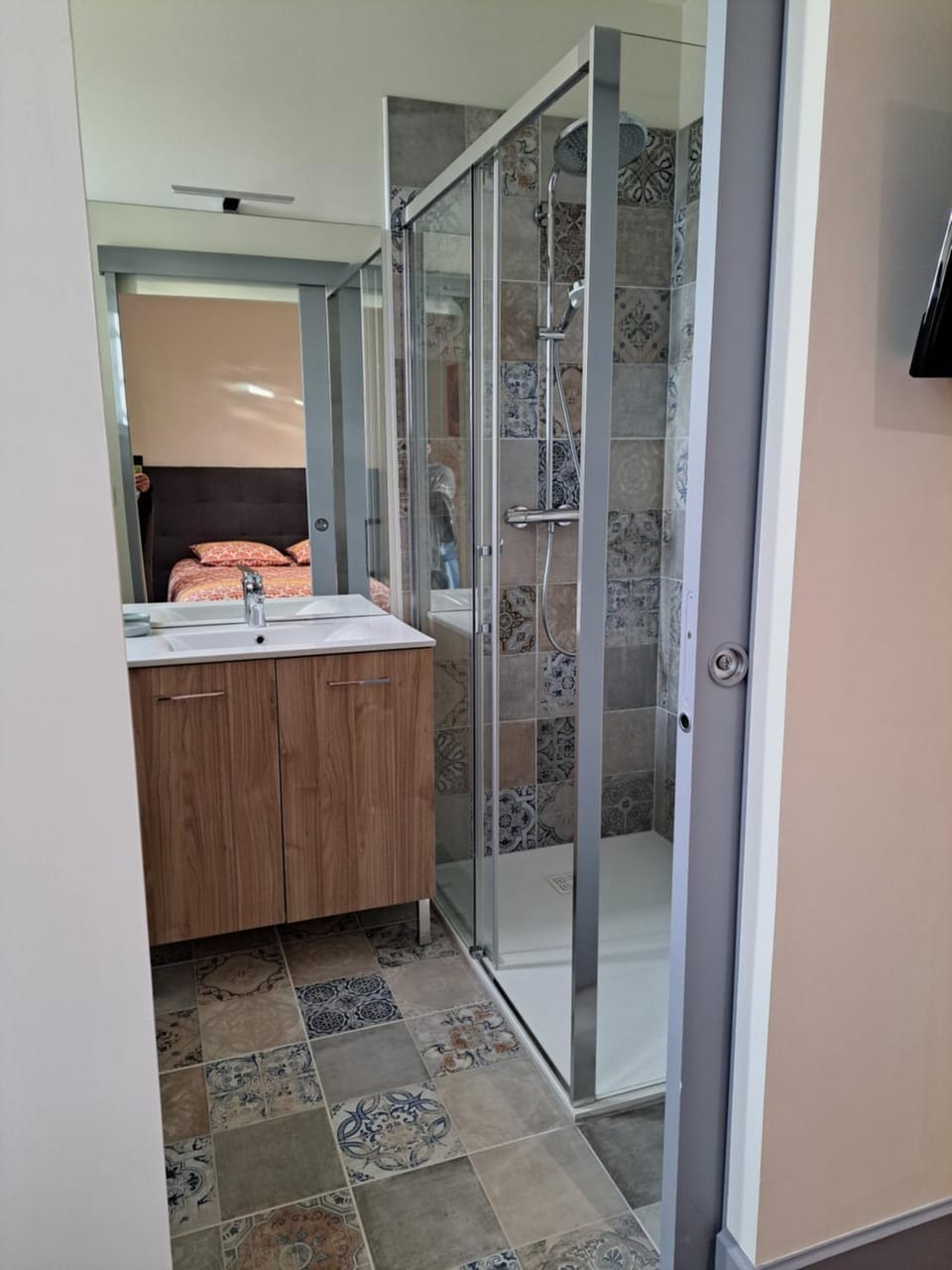 Shower, Bathroom
