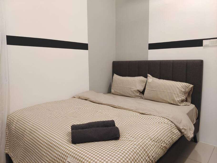 8Scape 2BR New Big Pool Retreat Netflix By STAY Apartment in Johor Bahru