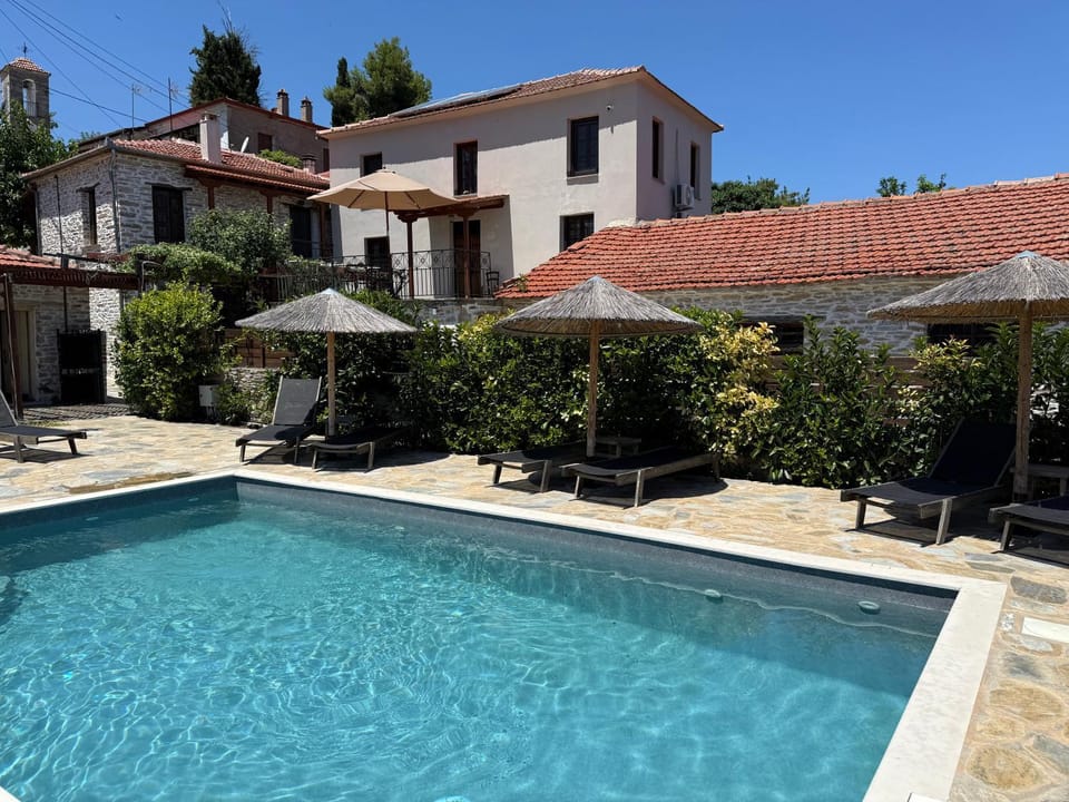 Property building, Swimming pool