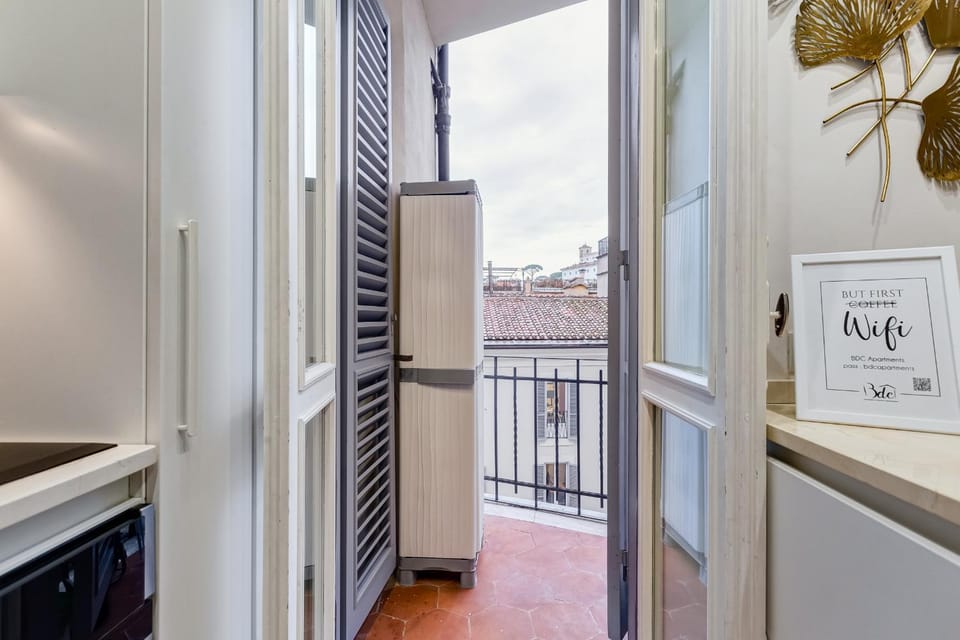 BDC - Platinum 2Bdr apt at Spanish Steps Apartment in Rome