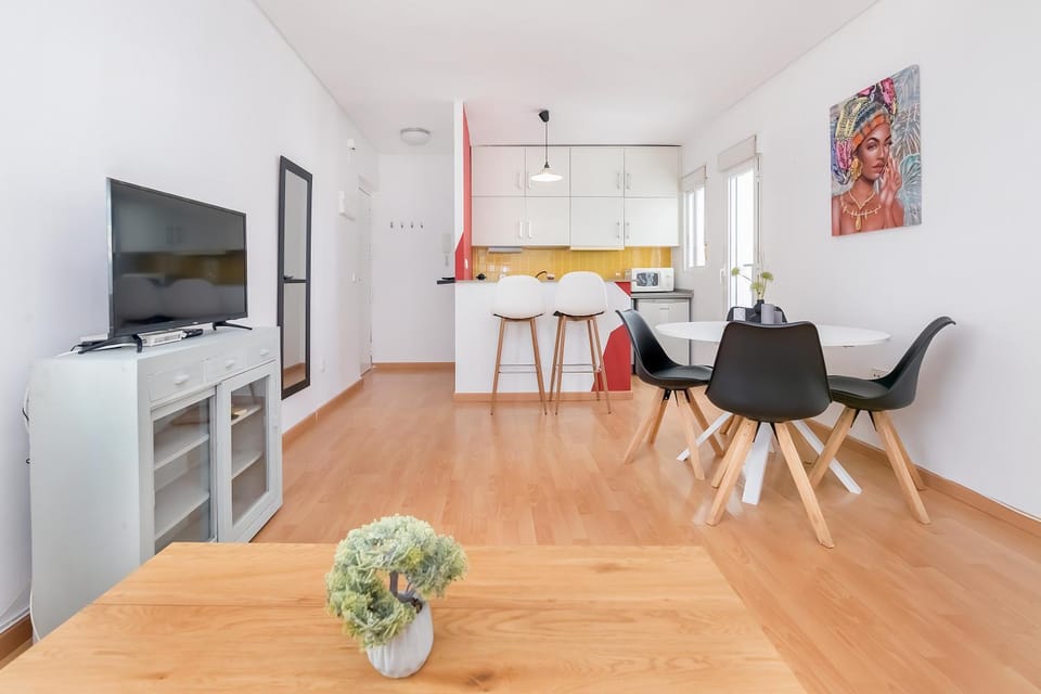 Kitchen or kitchenette, Seating area