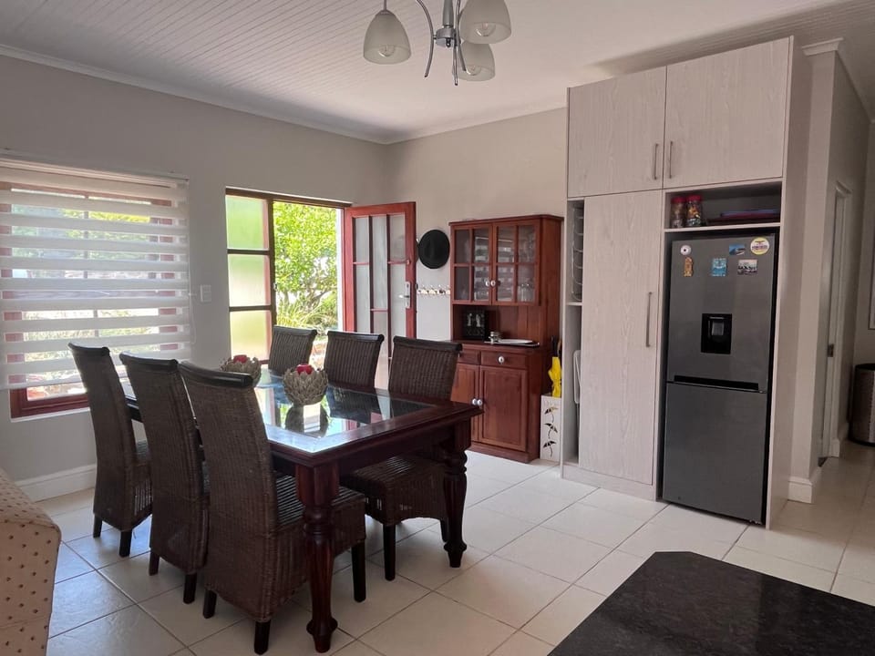 Teal Tides House in Cape Town