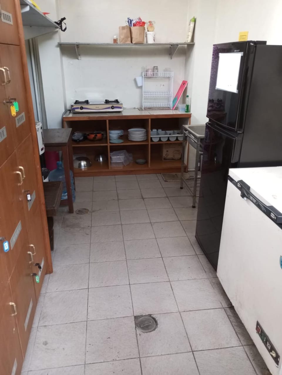 Kitchen or kitchenette