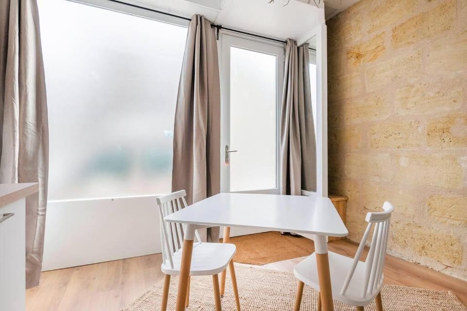 Le Bordeaux: Joli appartement climatisé proche gare Apartment in Bordeaux