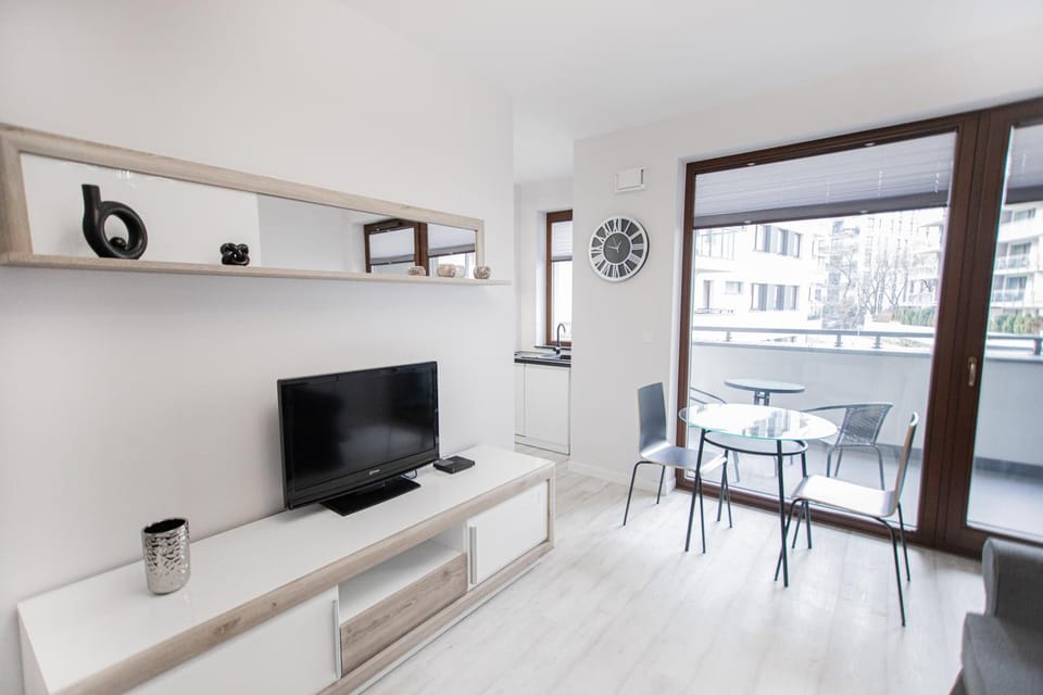Lovely studio close to the Center. Free Parking Apartment in Warsaw