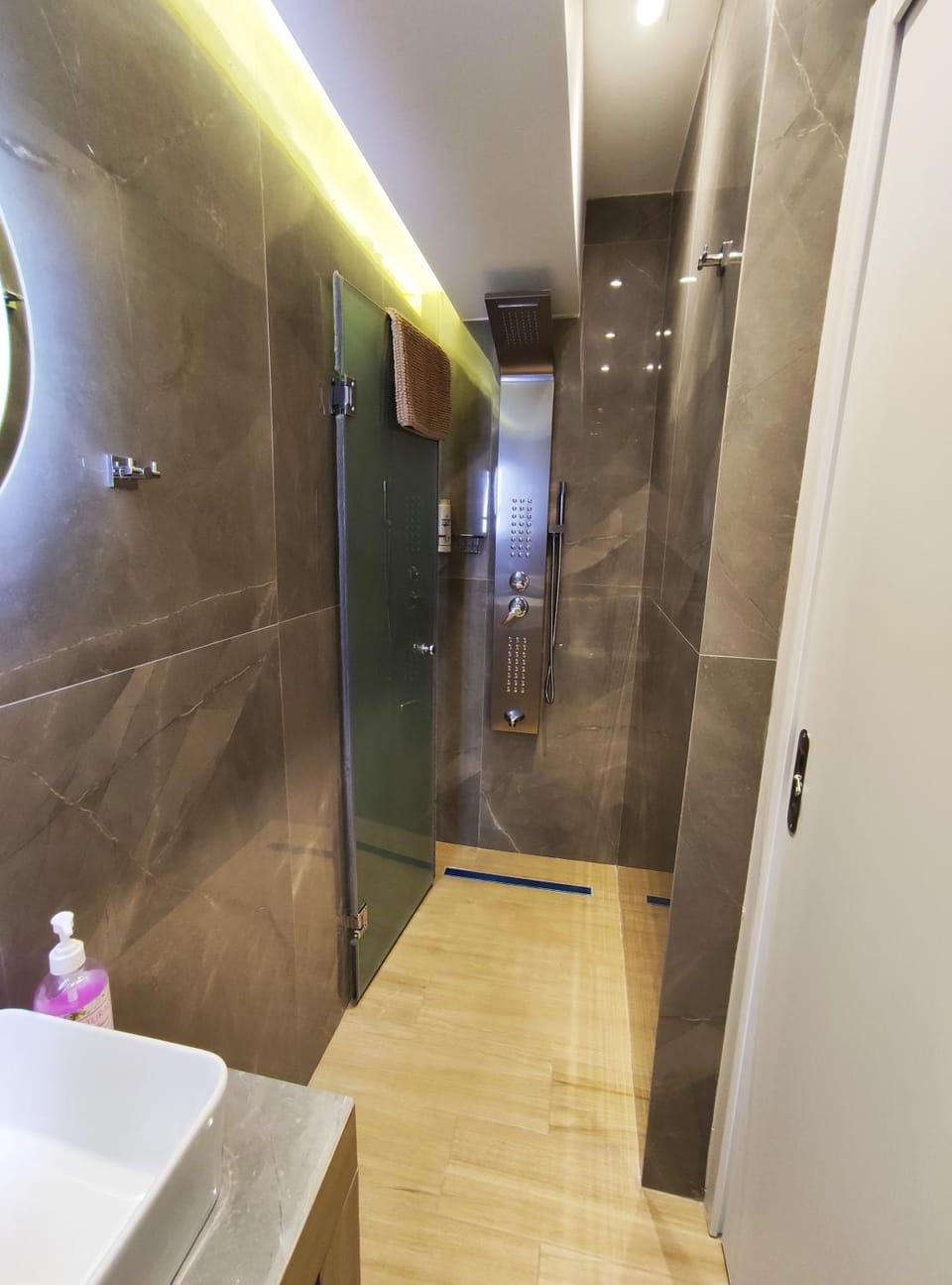 Shower, Bathroom