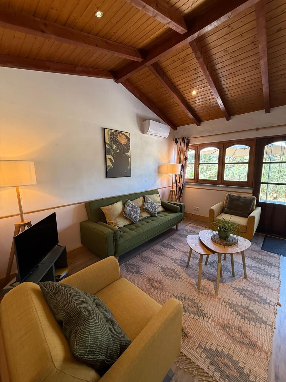 A Casa Amarela Guesthouse Bed and Breakfast in Coimbra District, Portugal