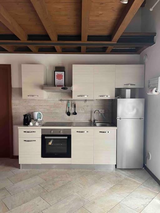 Coffee/tea facilities, Kitchen or kitchenette, dishwasher, minibar, oven, pet friendly, stove, toaster