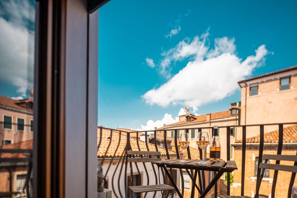 Balcony/Terrace, Balcony/Terrace