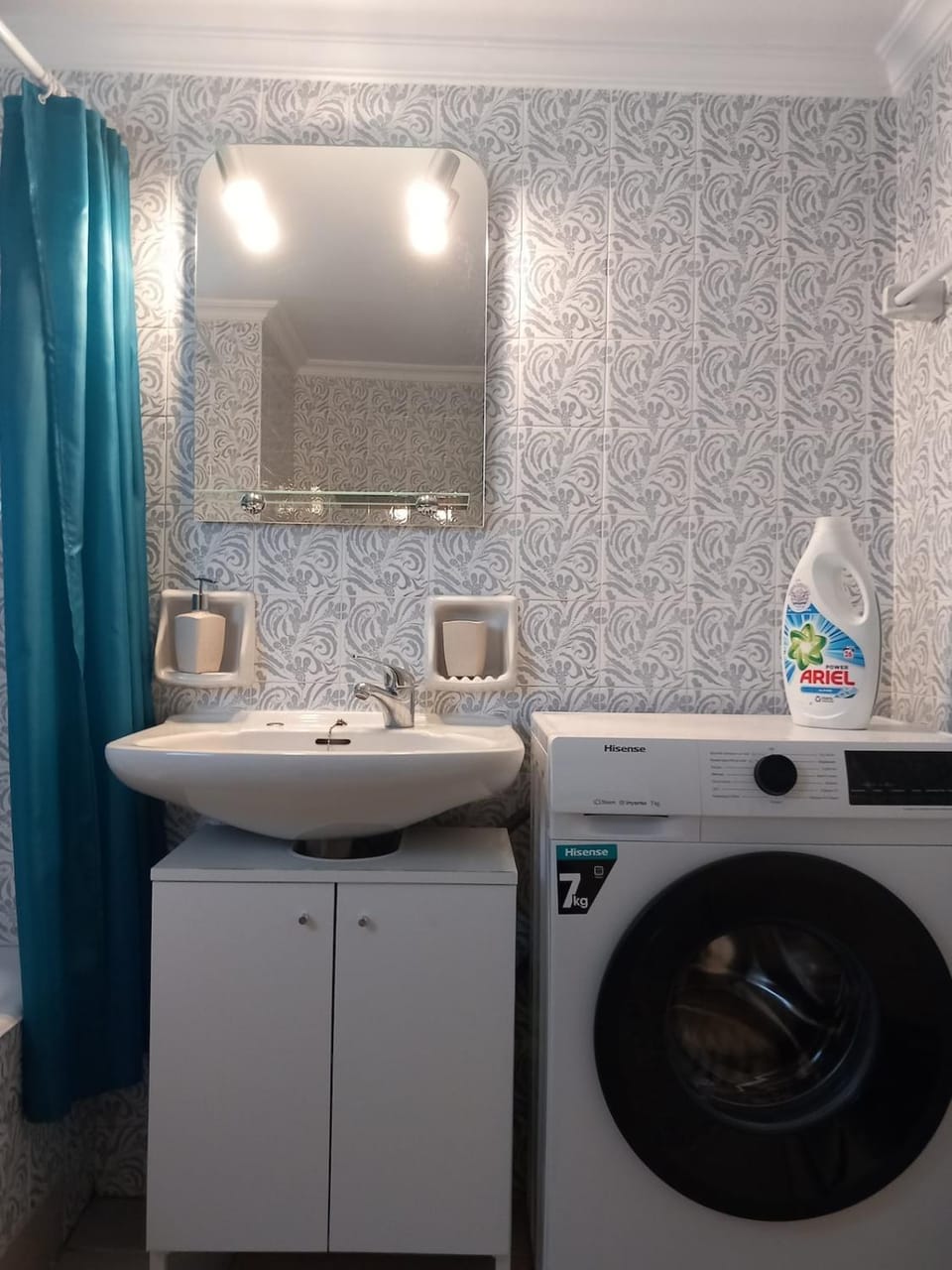 Bathroom, washing machine