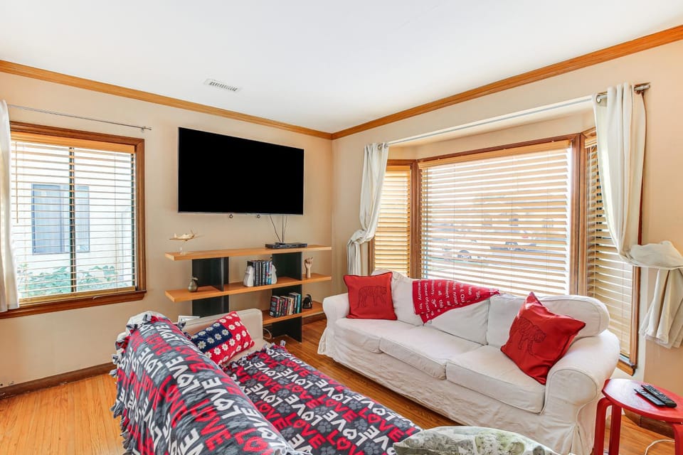 Near Manhattan Beach, SoFi Stadium: Gardena Escape House in Los Angeles