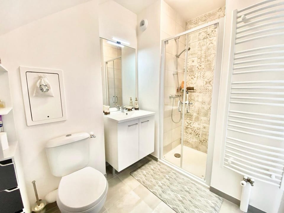 Toilet, Bathroom